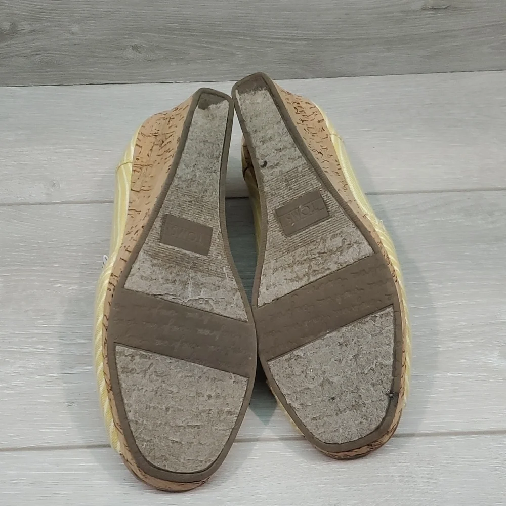 Toms Women Espadrille Stripe Wedge Comfort Sandals shoes sz 7